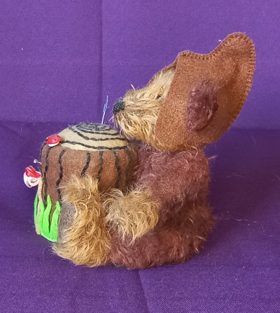 Sabine Pin Cushion - Image 5